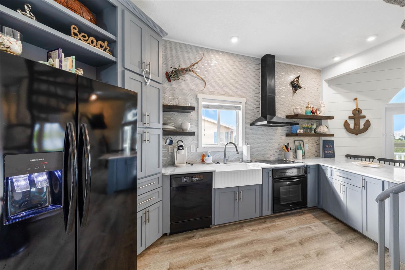 HERNANDO BEACH - Residential