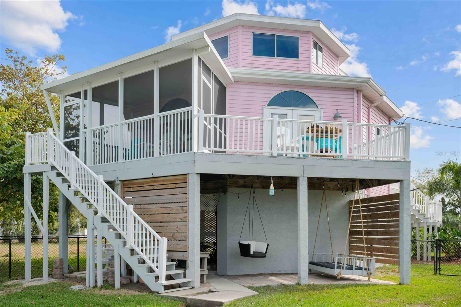 HERNANDO BEACH - Residential