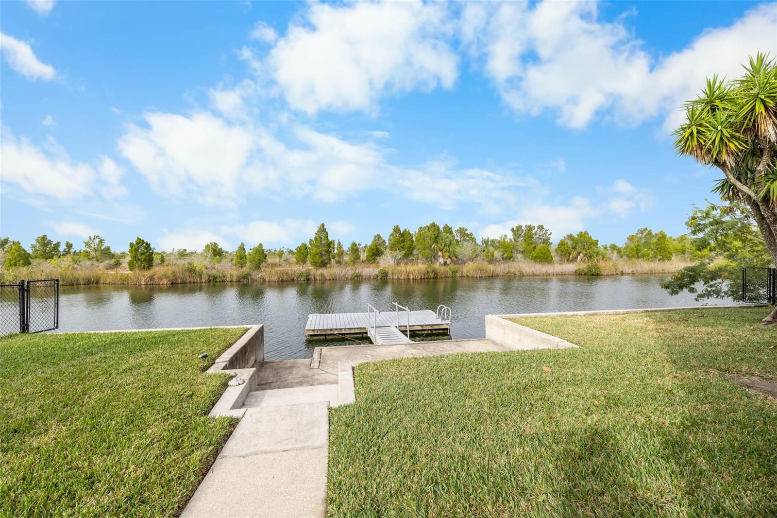 HERNANDO BEACH - Residential