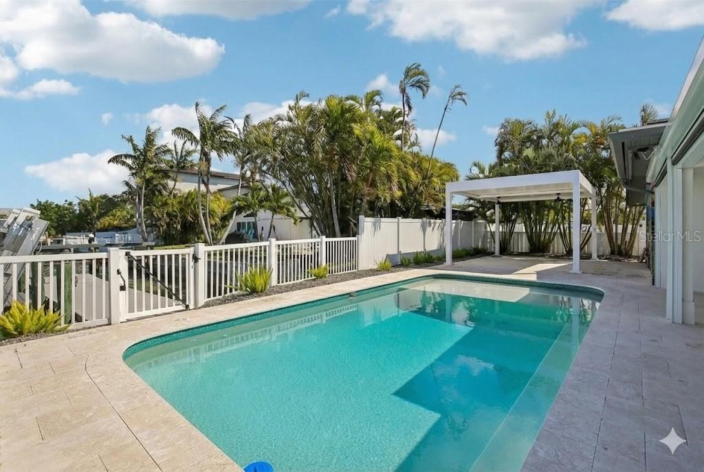 CAPRI ISLE SUB - Residential