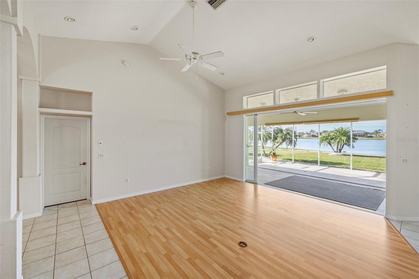 LAKE PEMBROKE SUB - Residential