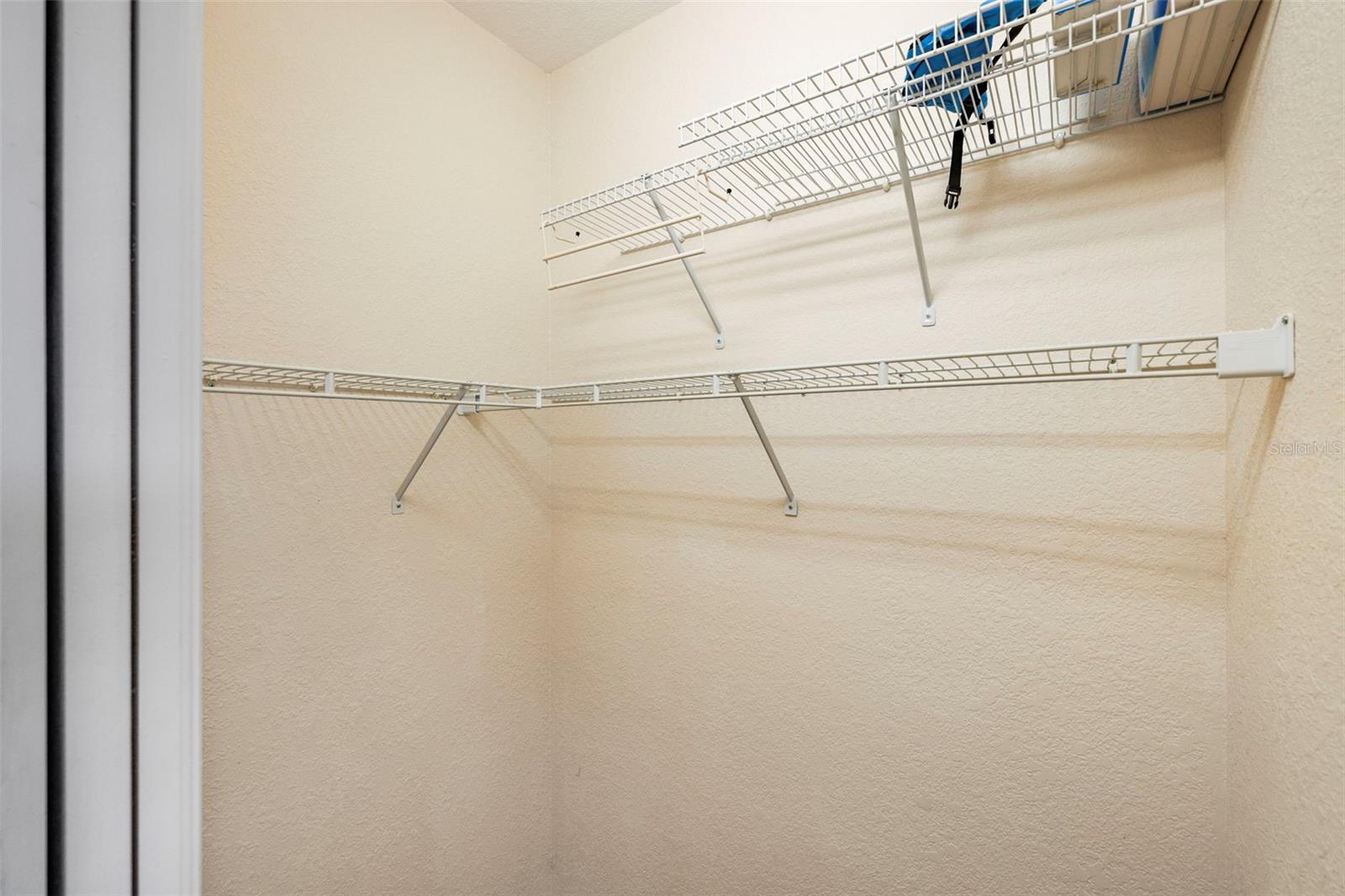 LAKE PEMBROKE SUB - Residential