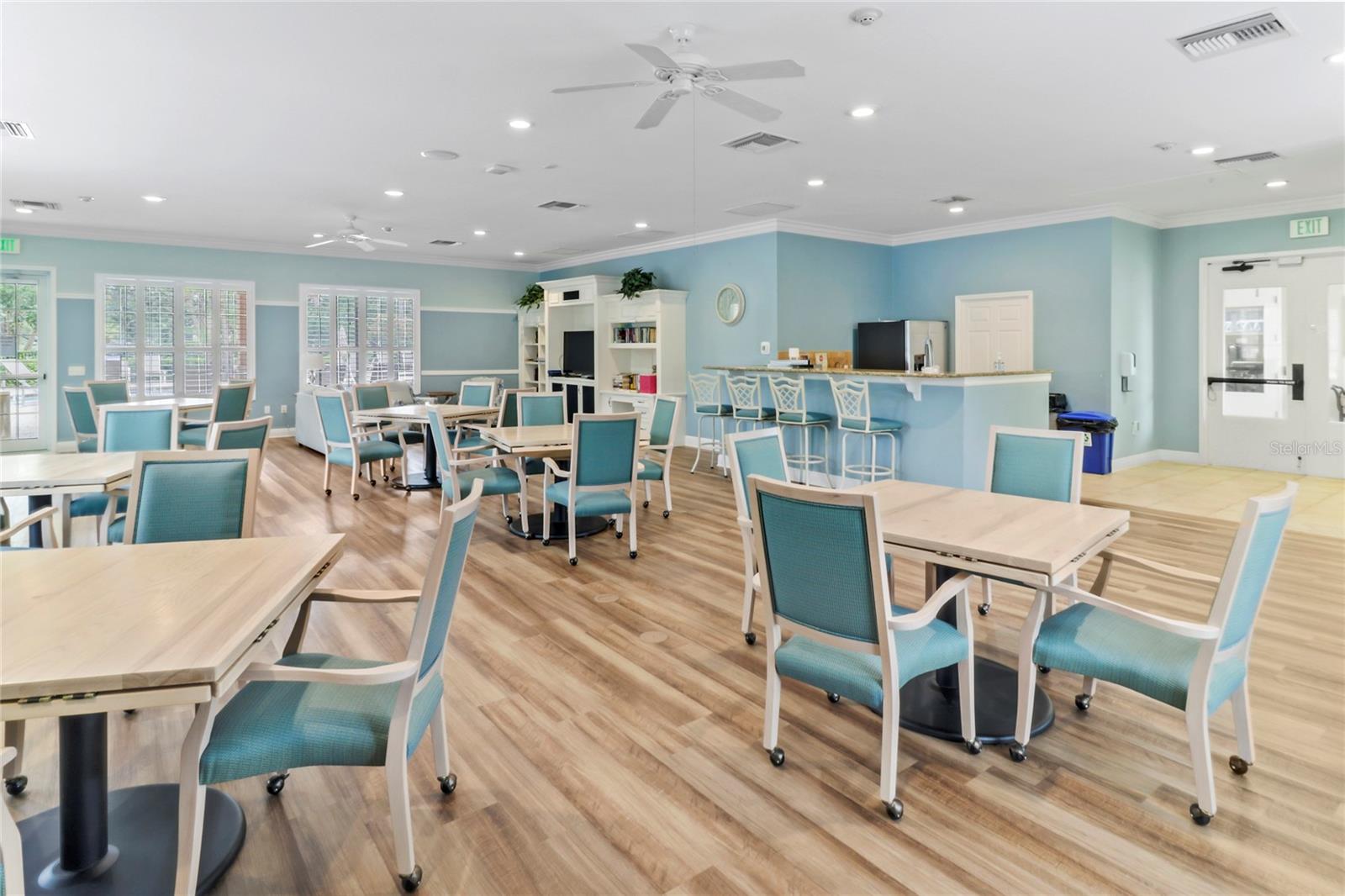 PALMA SOLA TRACE - Residential