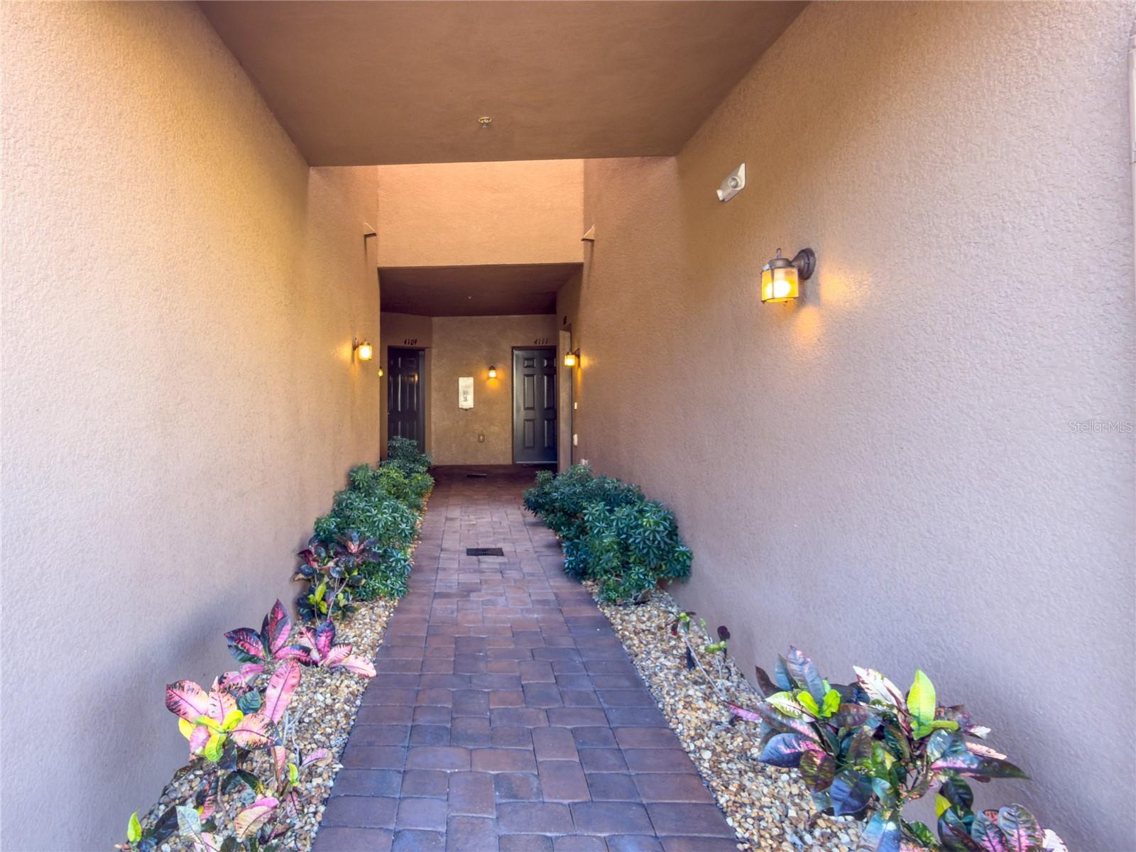 4109 OVERTURE CIRCLE 4109