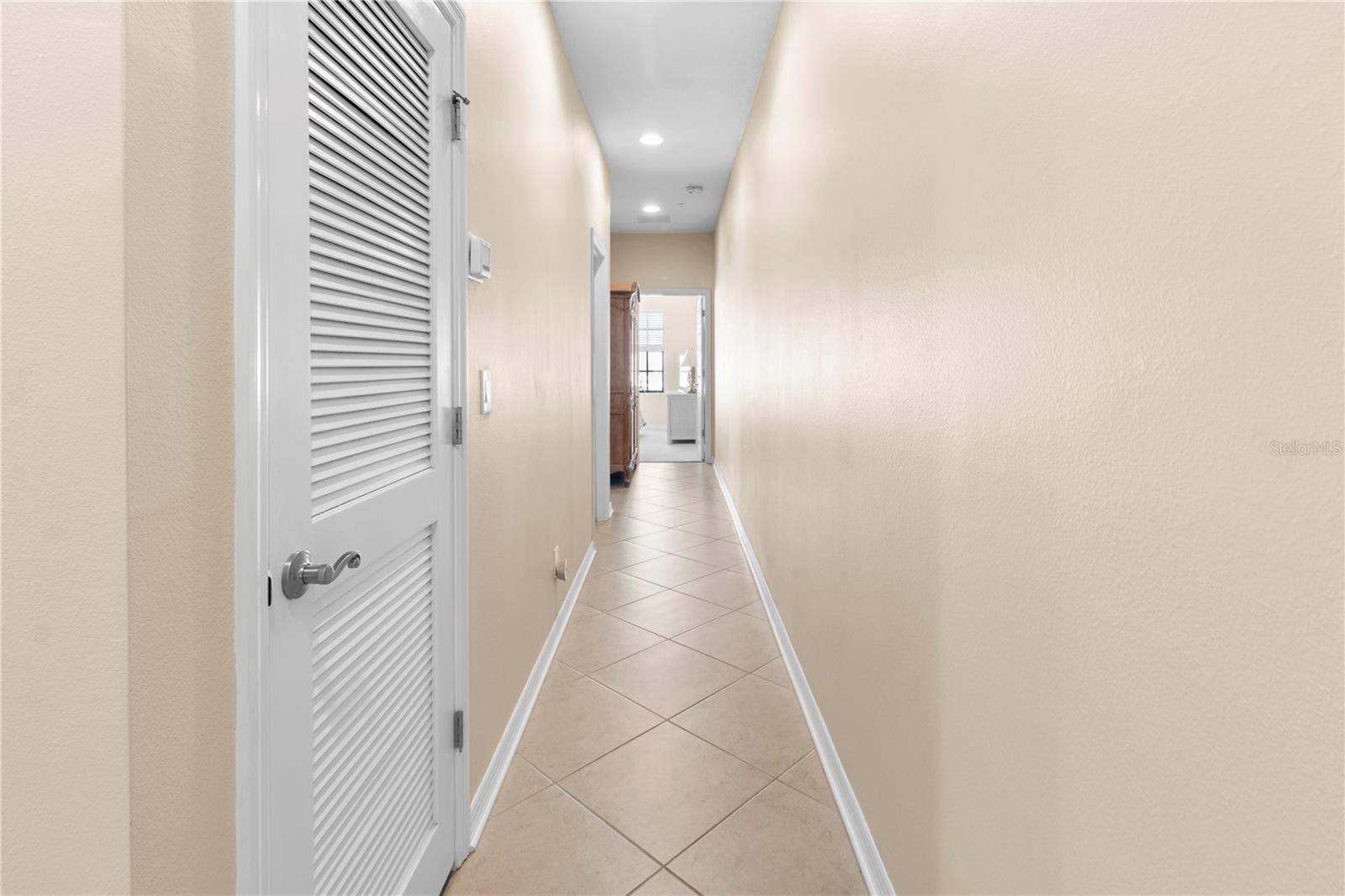 PALMA SOLA TRACE - Residential