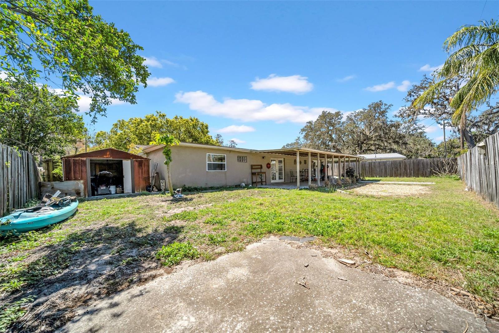 LAKEWOOD VILLAS - Residential