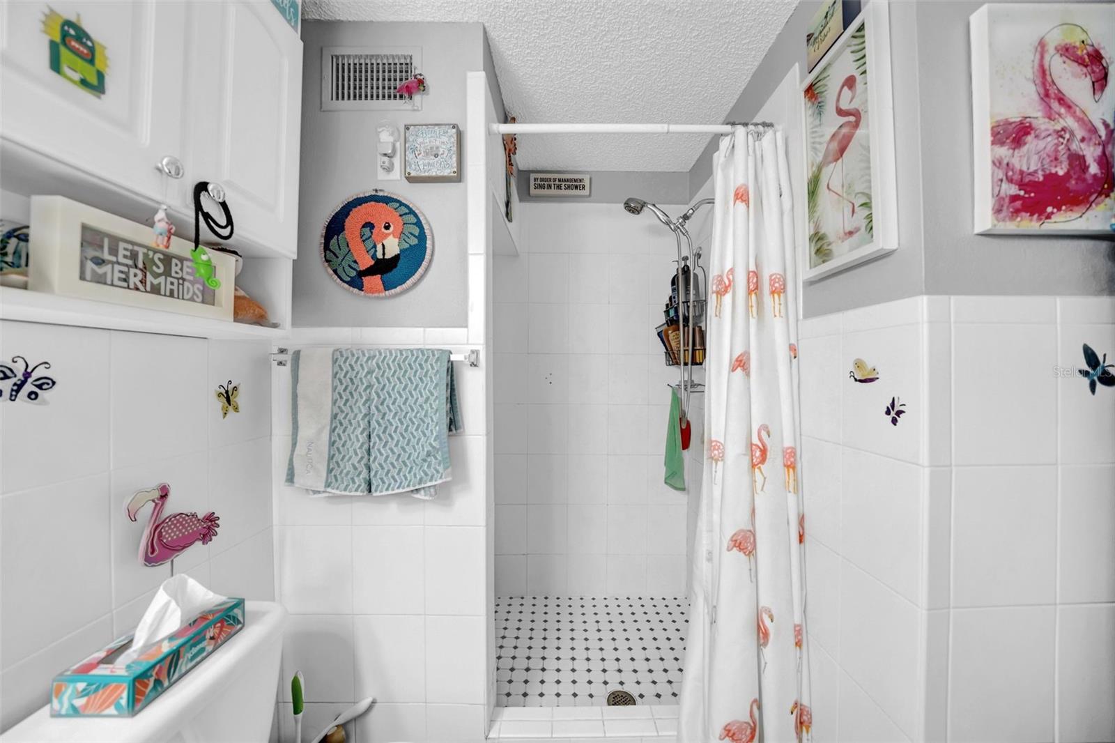 LAKEWOOD VILLAS - Residential