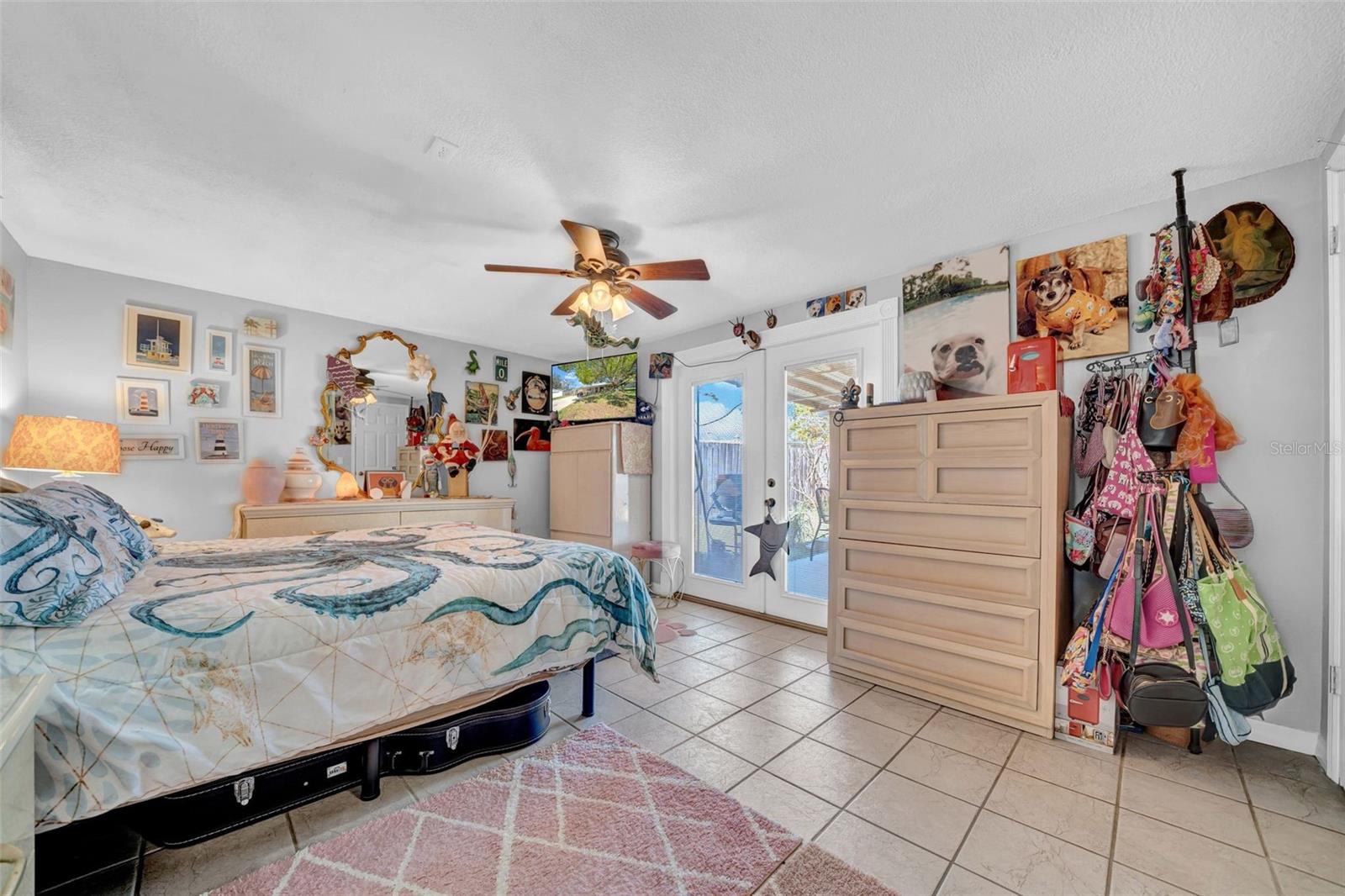 LAKEWOOD VILLAS - Residential