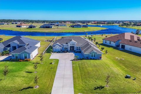 A home in WIMAUMA