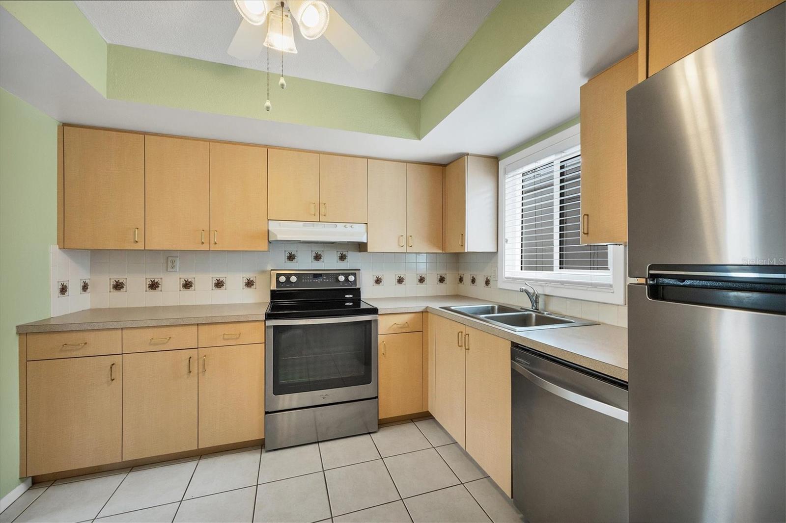 1815 VERA PLACE 9
