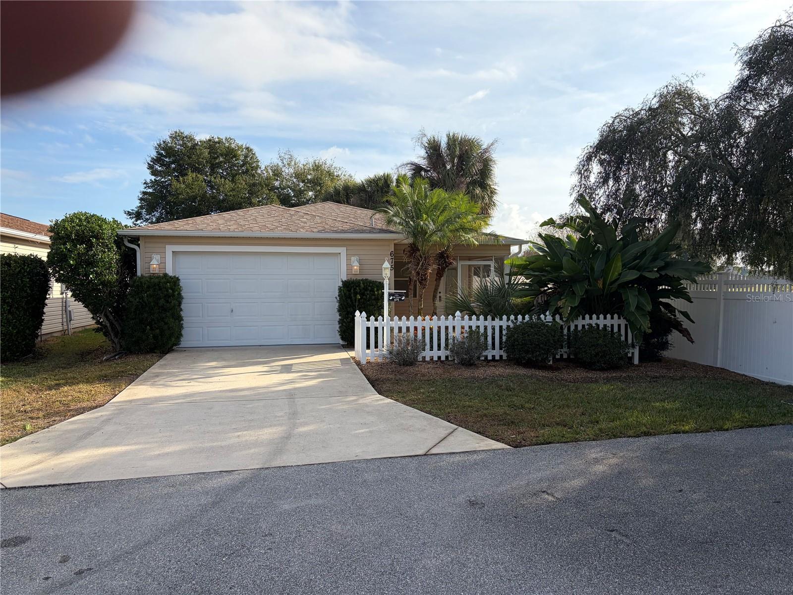 VILLAGES OF SUMTER BROYHILL VILLAS - Residential