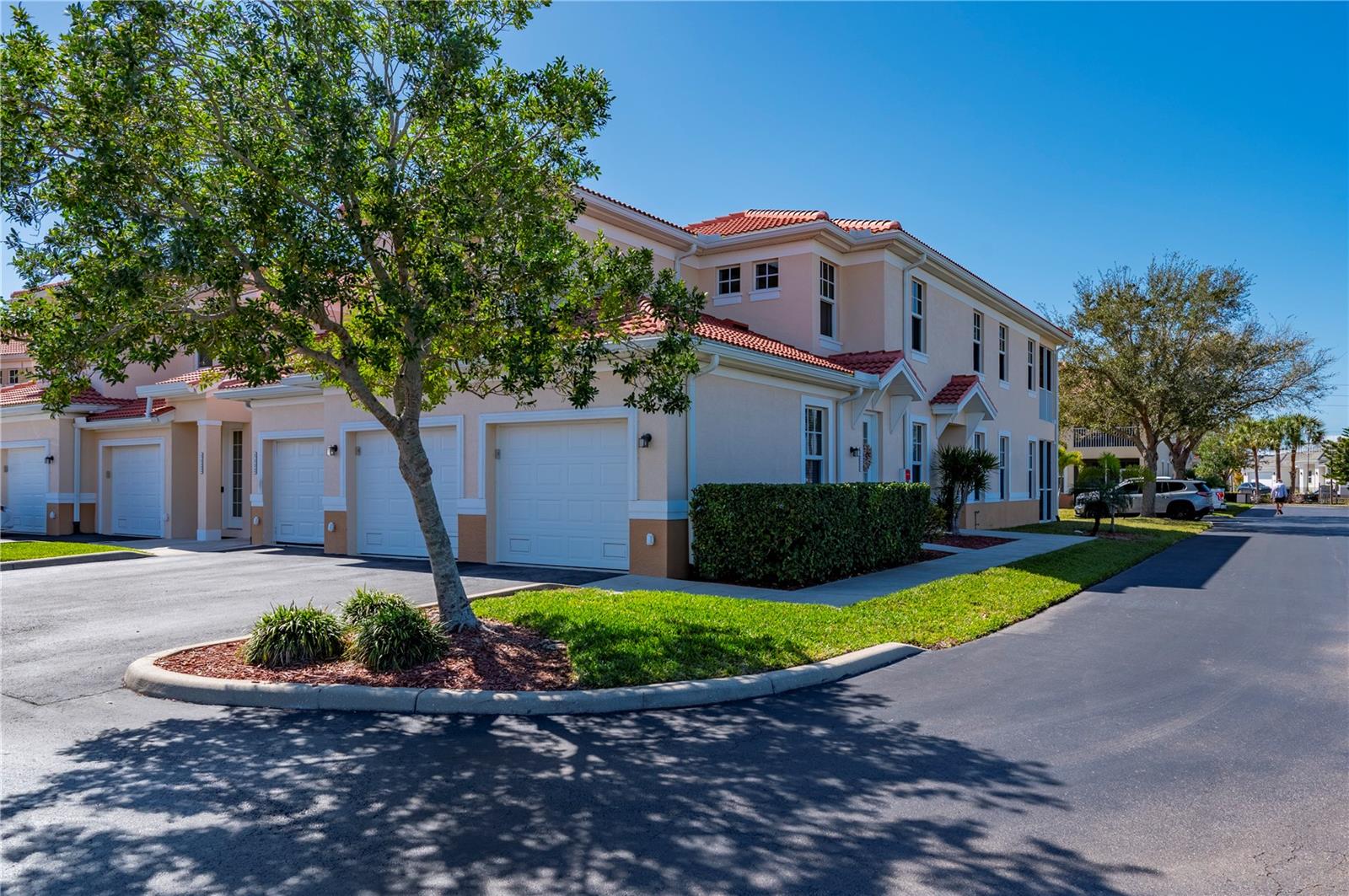 240 W END DRIVE 1123