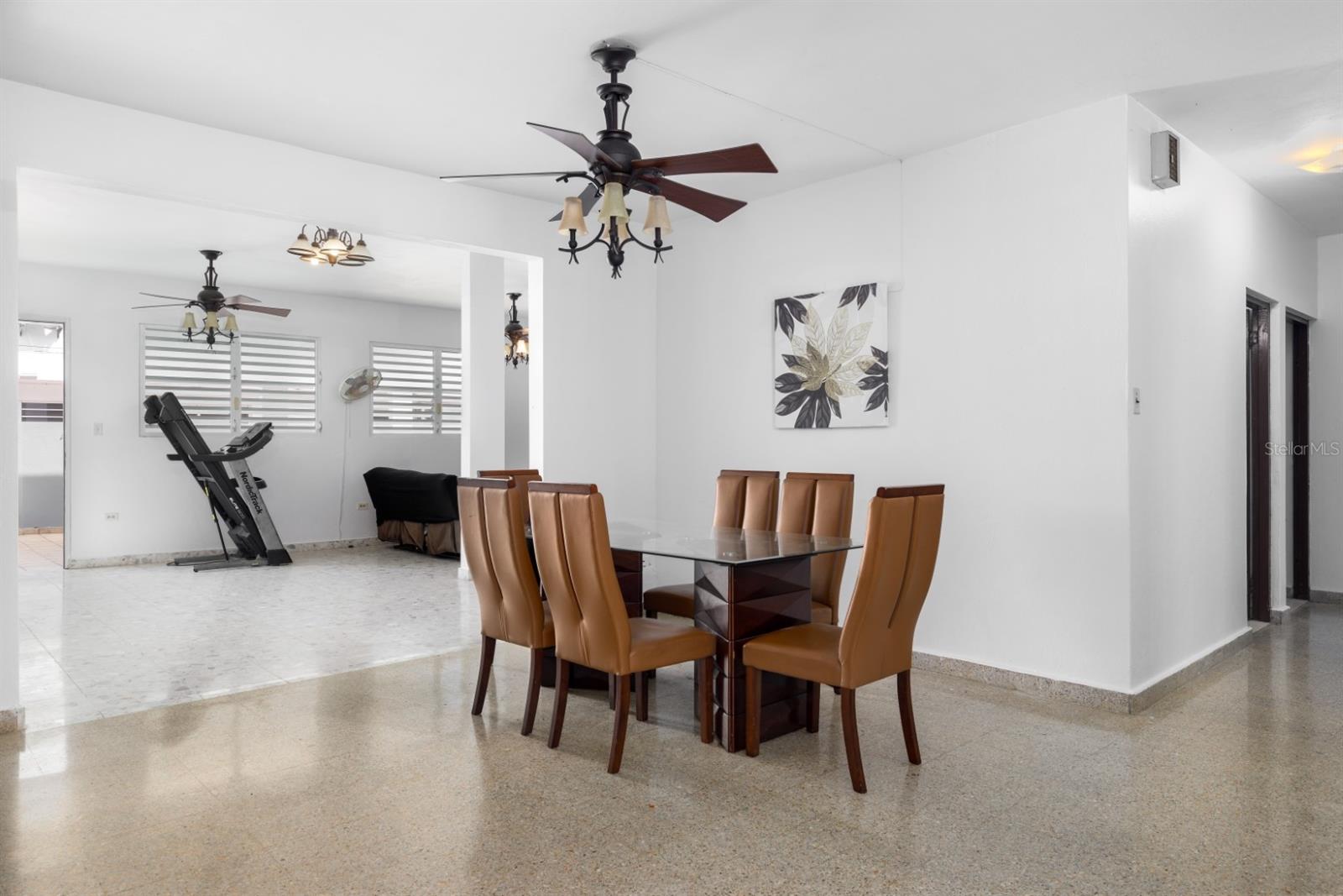 UNIVERSITY GARDENS - Residential