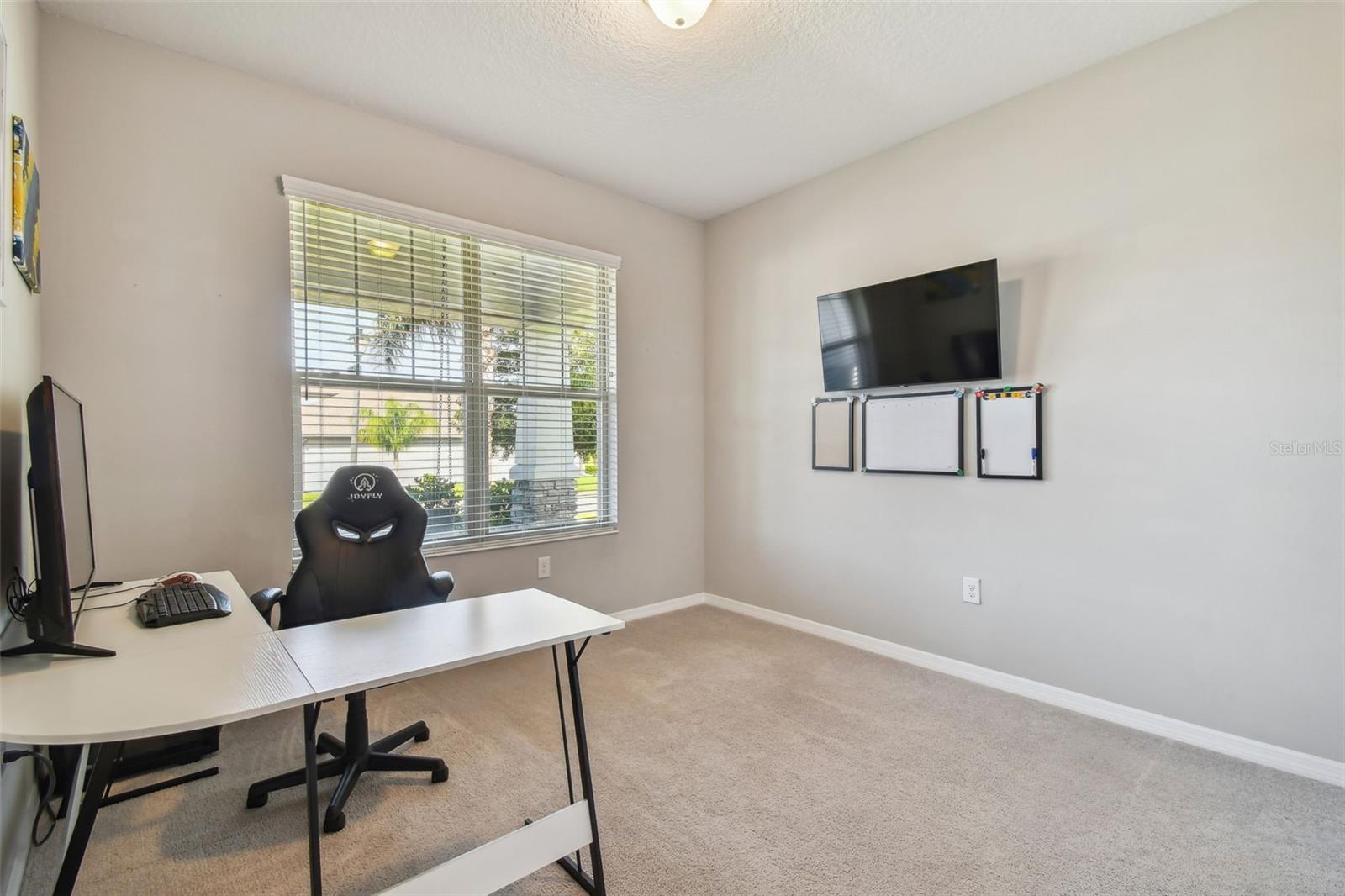 2433 SANTA VISTA LOOP