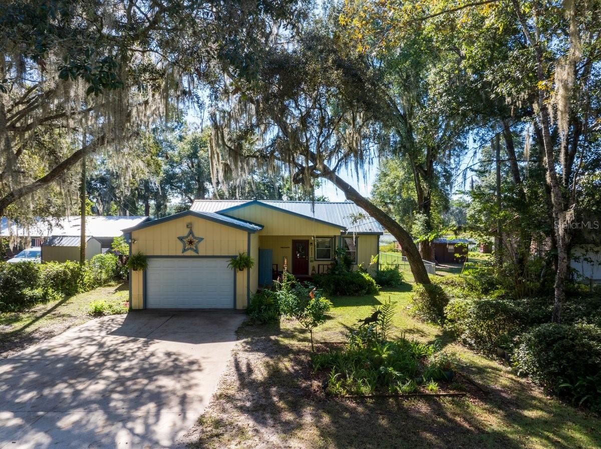 GRANDIN LAKE SHORES SUB - Residential