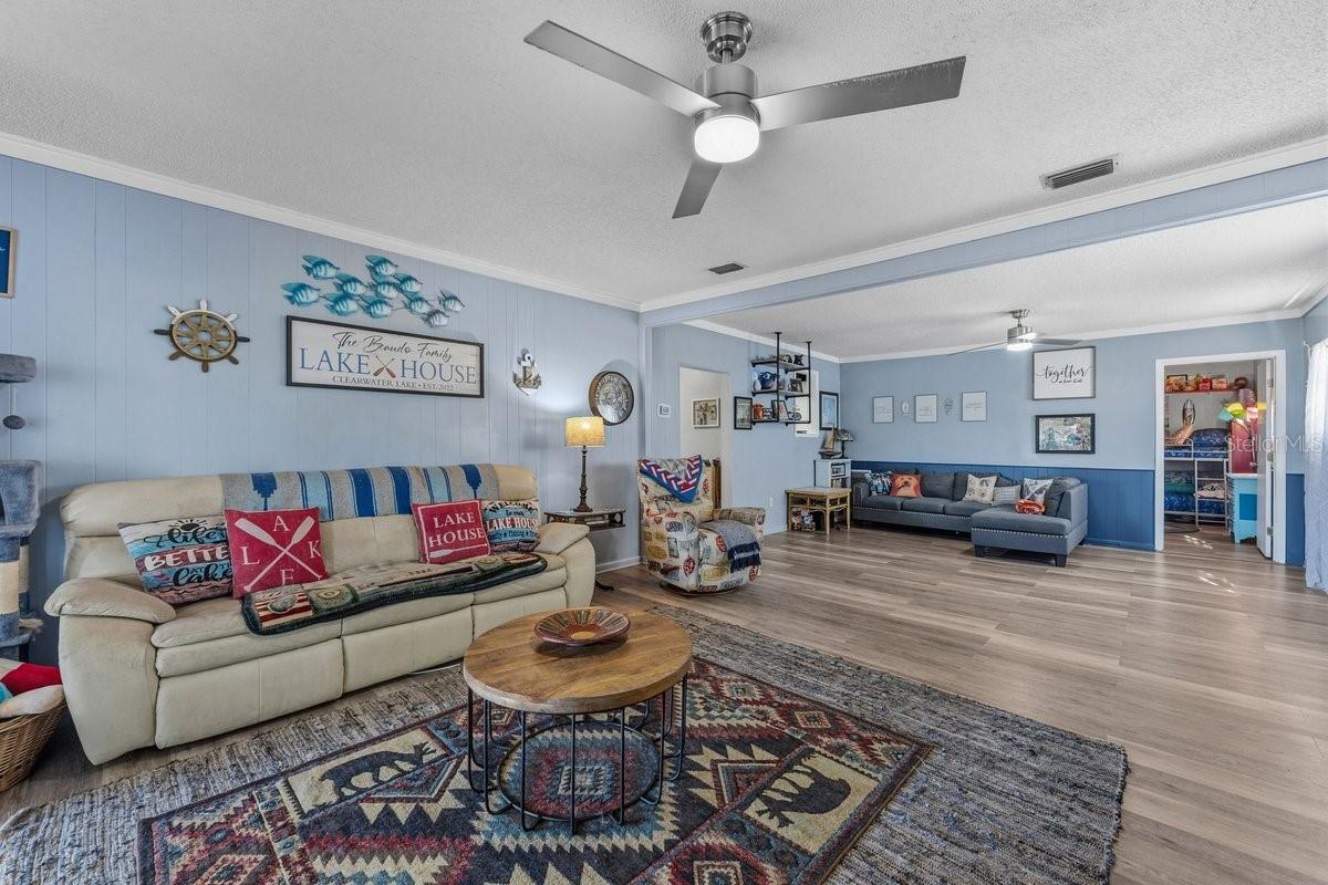 GRANDIN LAKE SHORES SUB - Residential