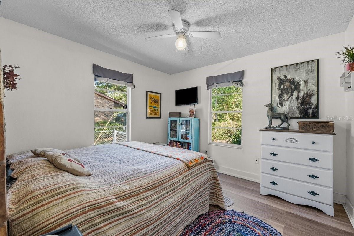 GRANDIN LAKE SHORES SUB - Residential