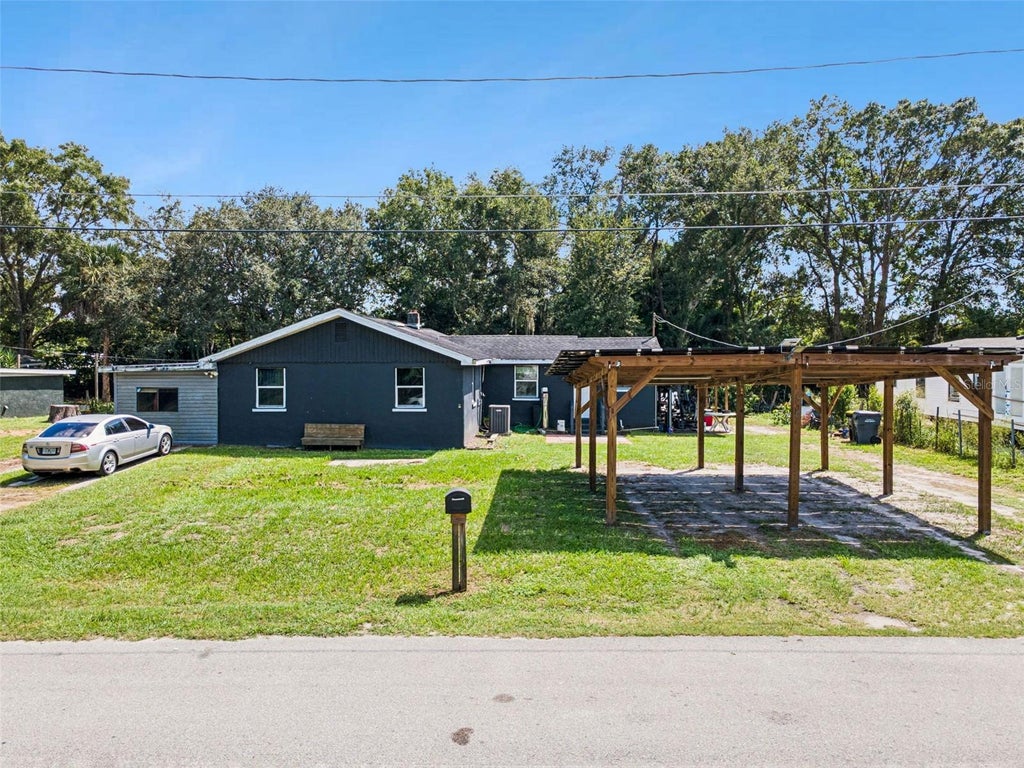 Photo of 3708 Coffman Drive, Winter Haven, FL 33881 (MLS # S5157813)