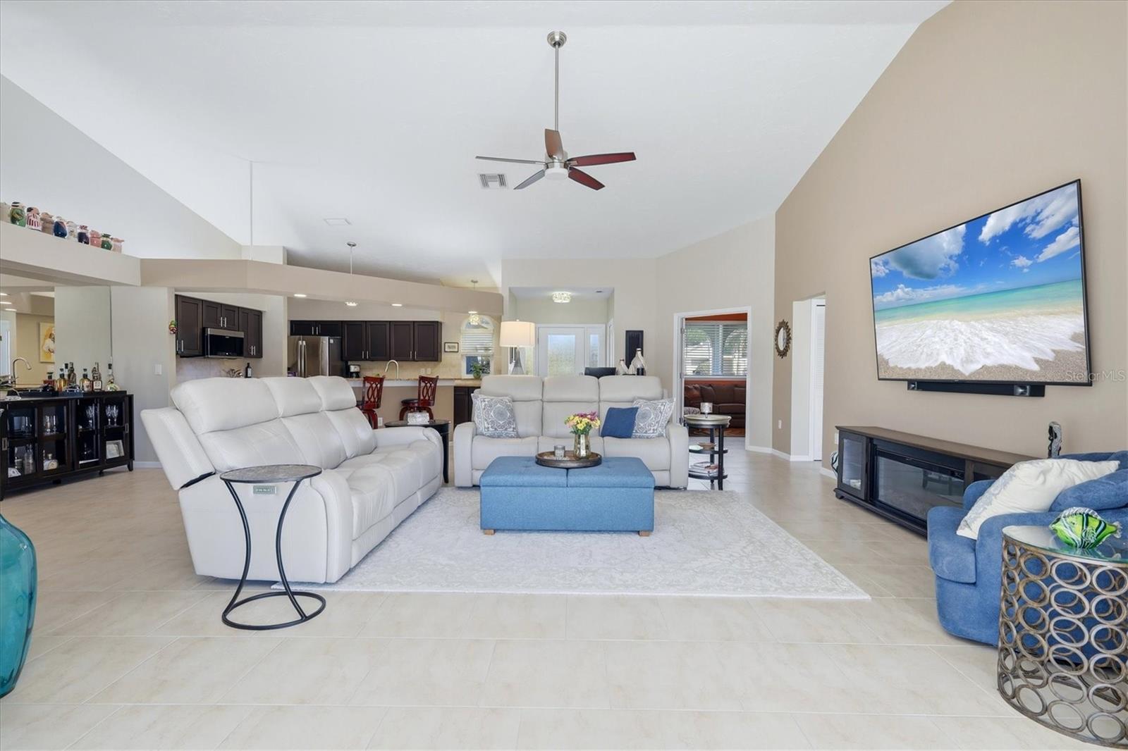 THE MEADOWS - Residential