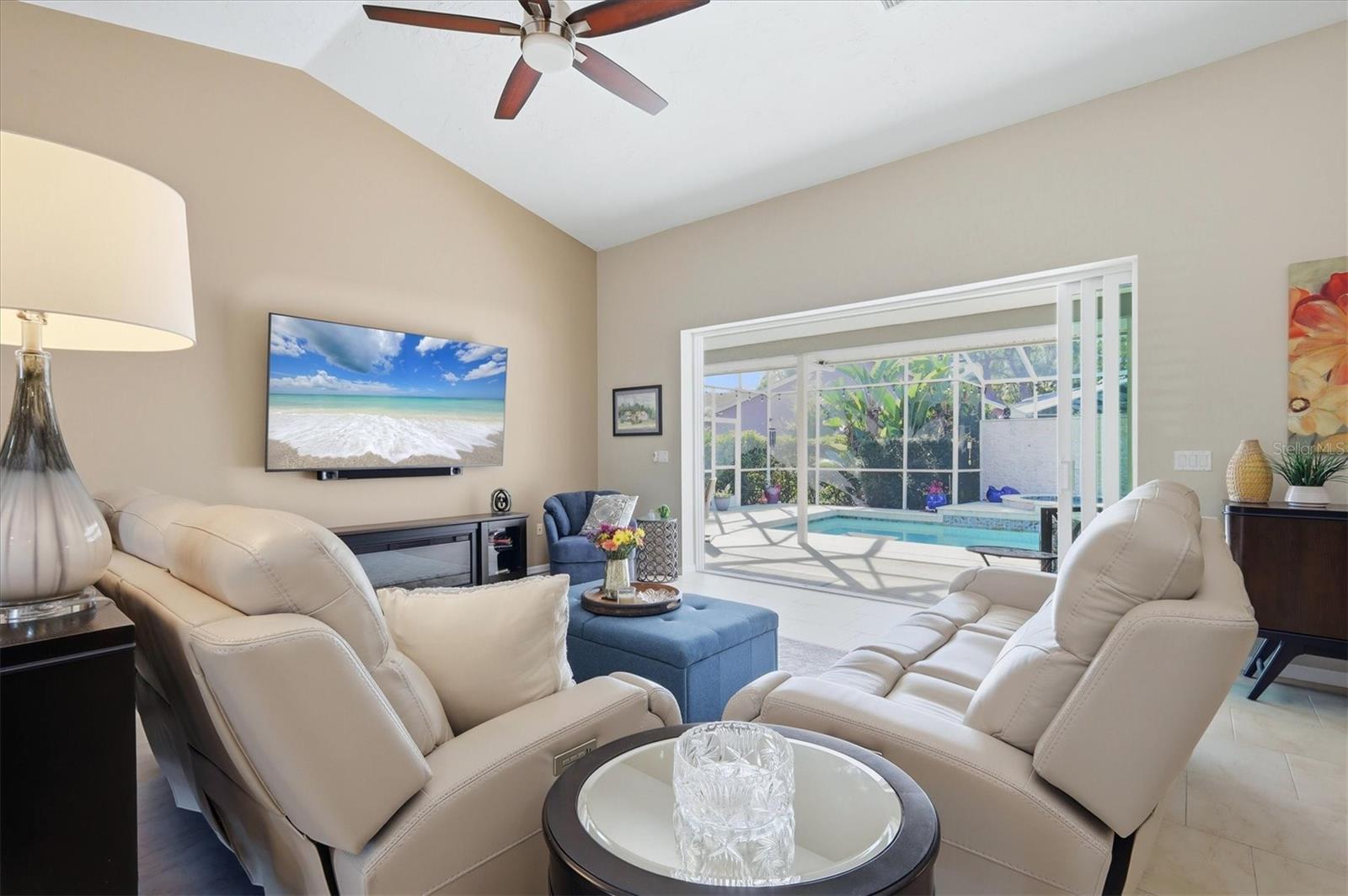 THE MEADOWS - Residential