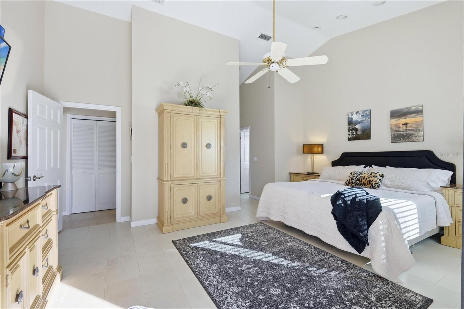 THE MEADOWS - Residential