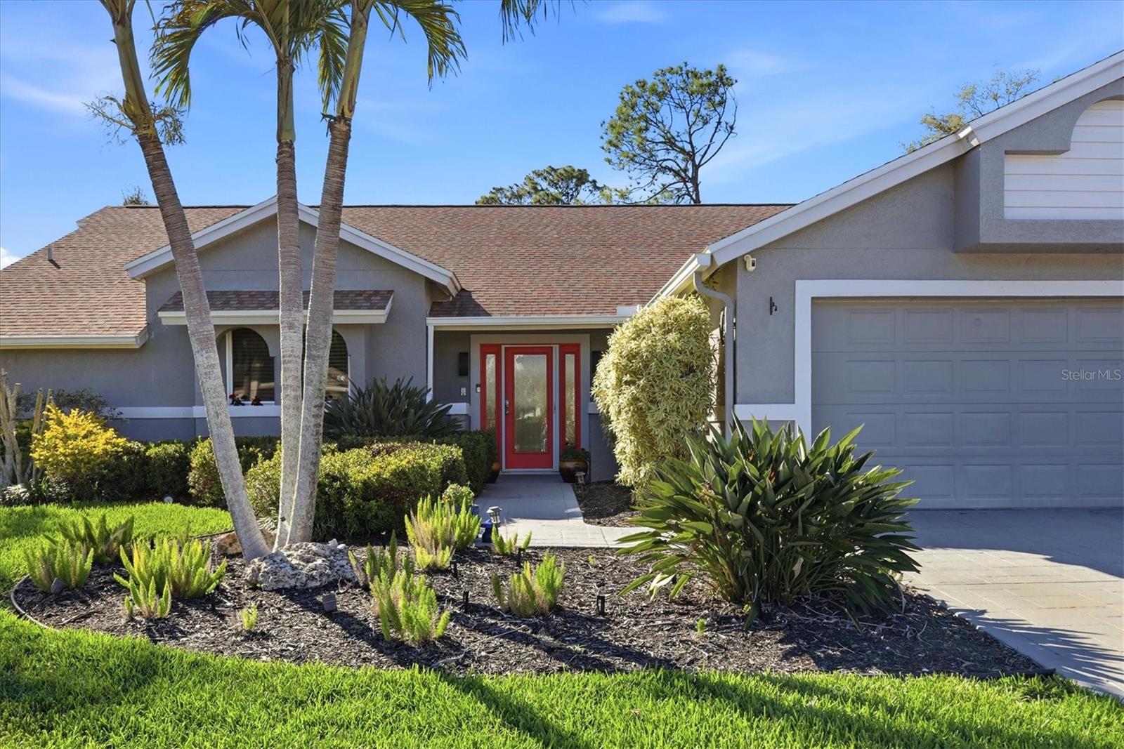 3746 SURREY LANE, SARASOTA, FL, 34235 2 3746 SURREY LANE