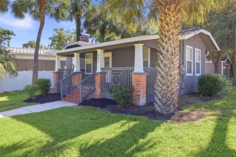 Tiny photo for 527 NE 8th Avenue, Ocala, FL 34470 (MLS # OM725962)