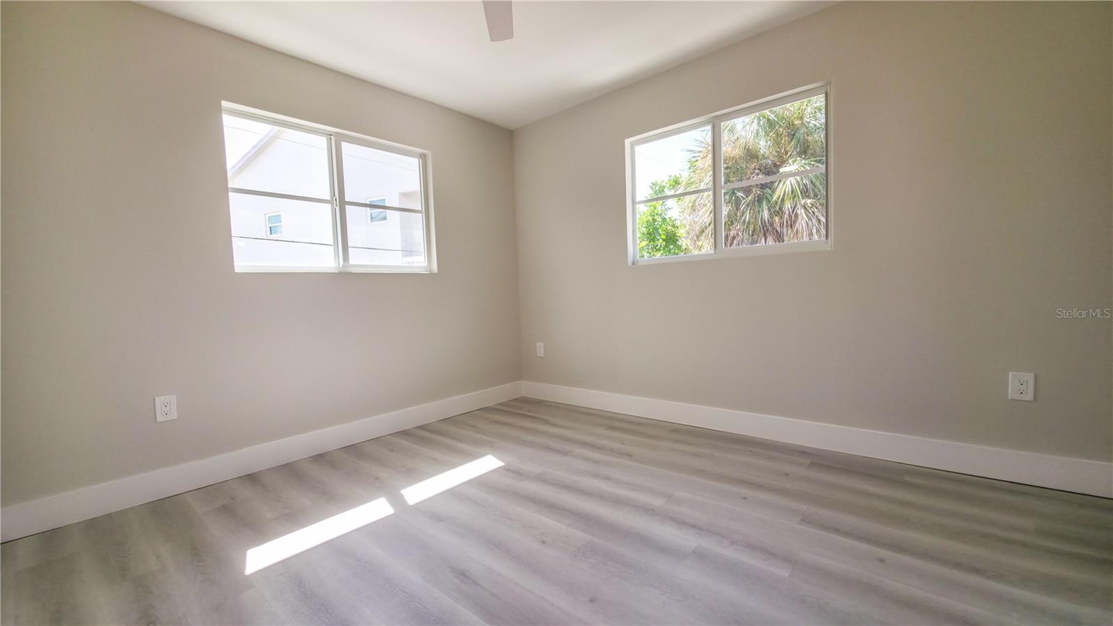 SCOTTS JUNGLEWOOD BCH CLUB - Residential Lease