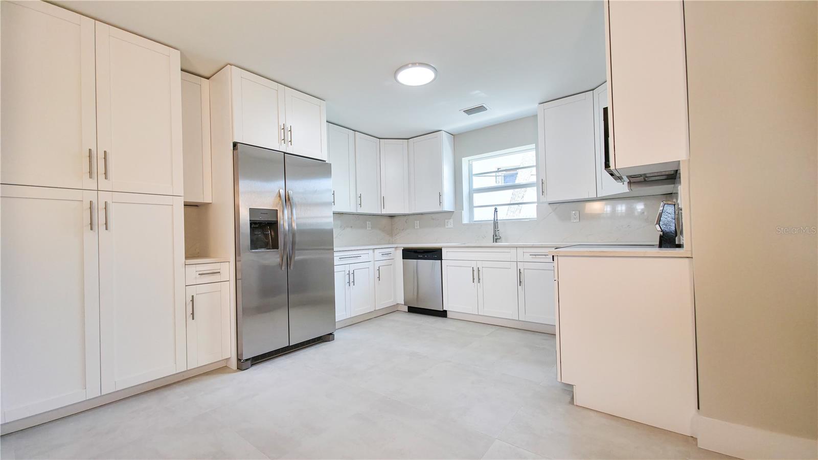 SCOTTS JUNGLEWOOD BCH CLUB - Residential Lease