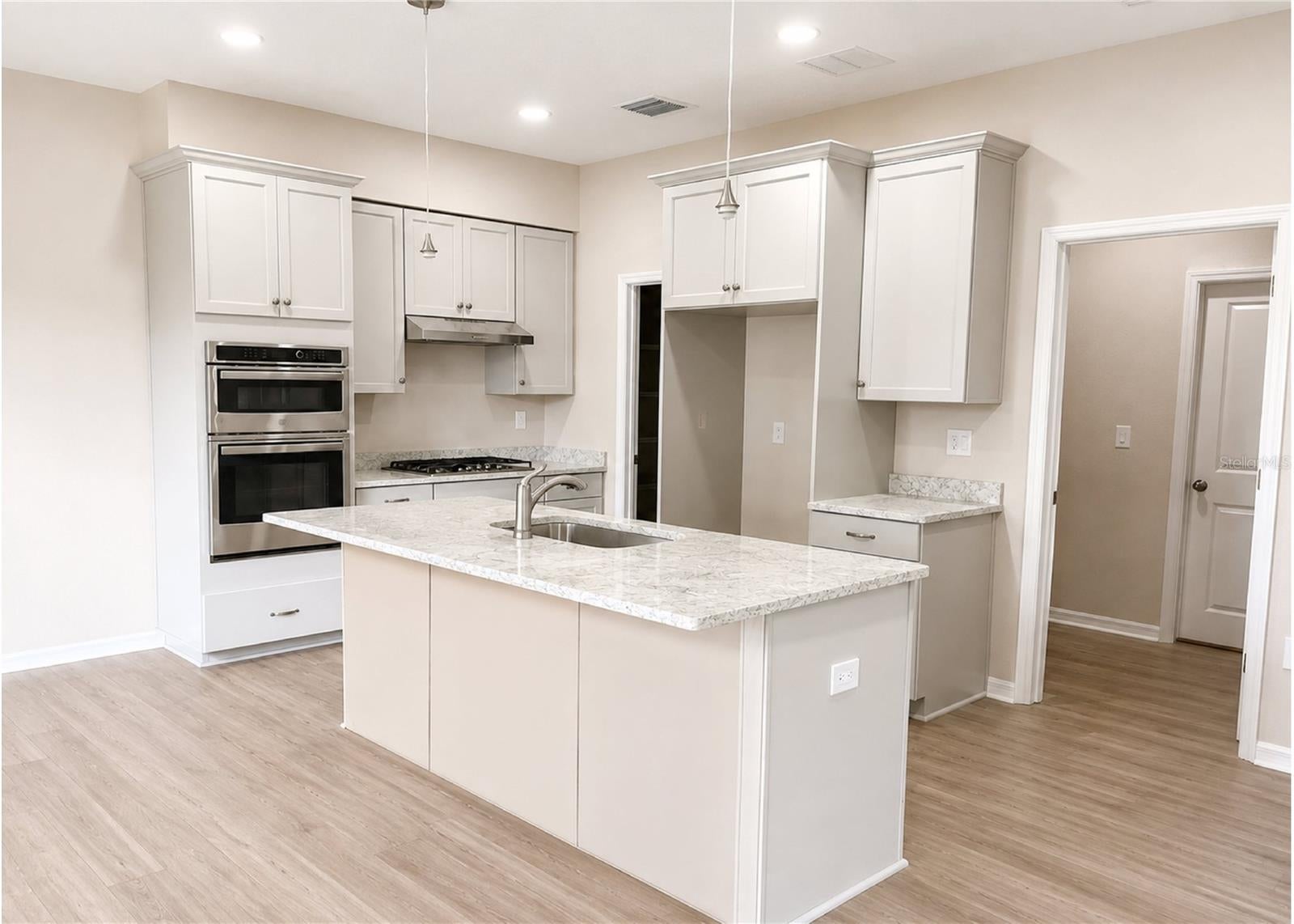 411 SHANNON ESTATES COURT
