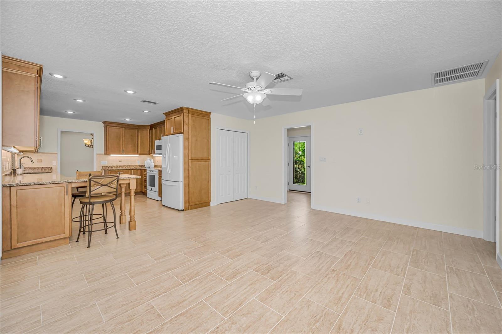 EAST LAKE WOODLANDS - Residential