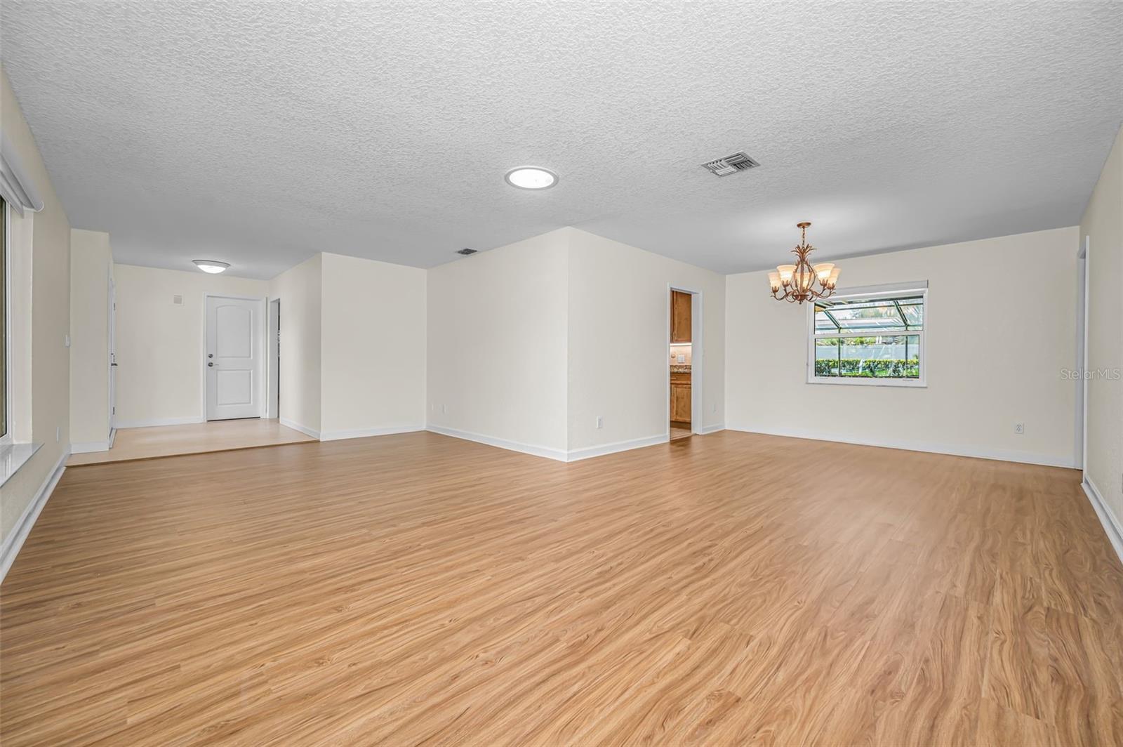EAST LAKE WOODLANDS - Residential
