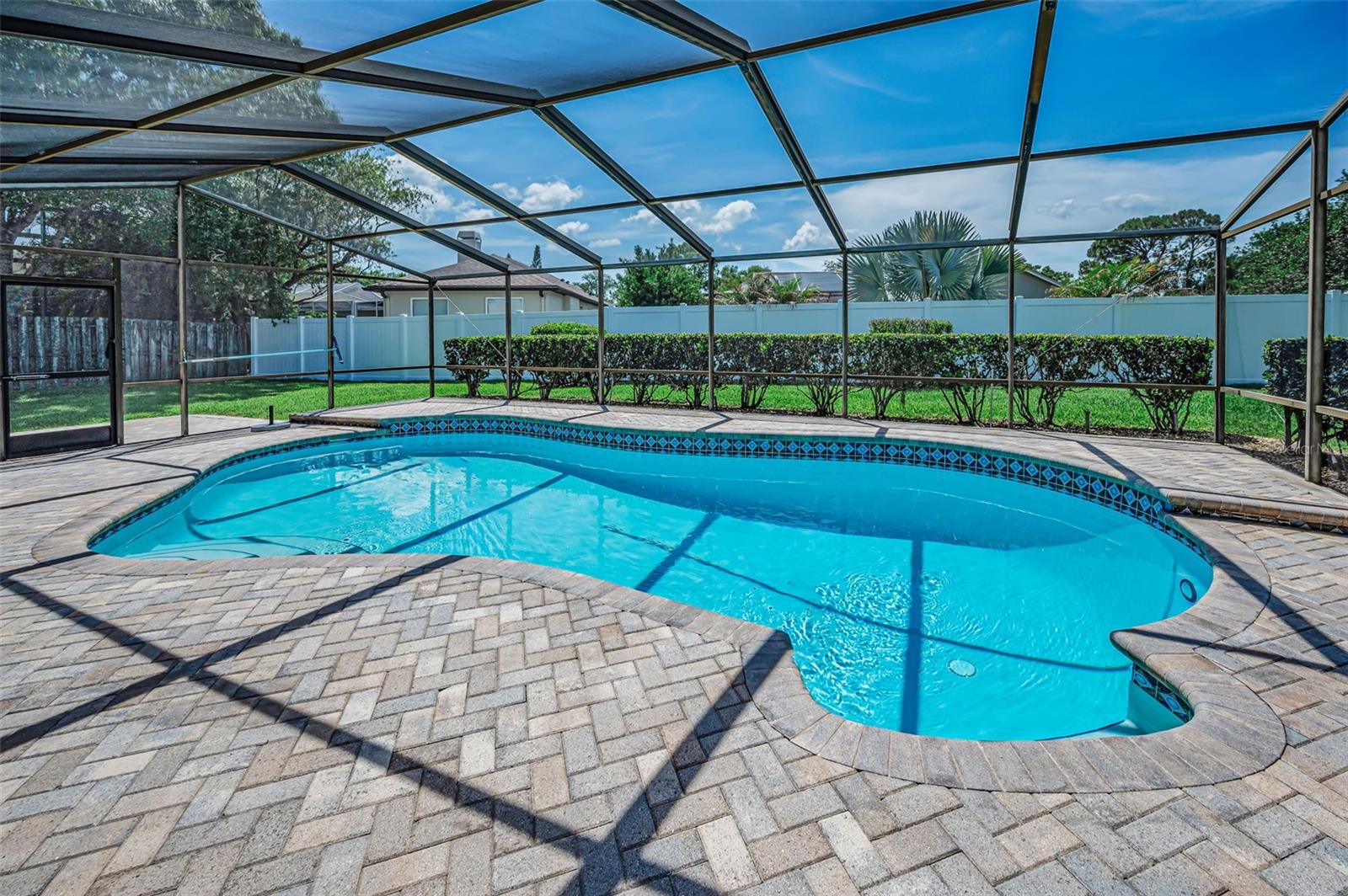 EAST LAKE WOODLANDS - Residential