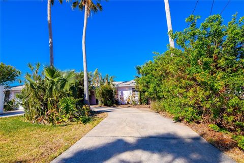 A home in SEMINOLE