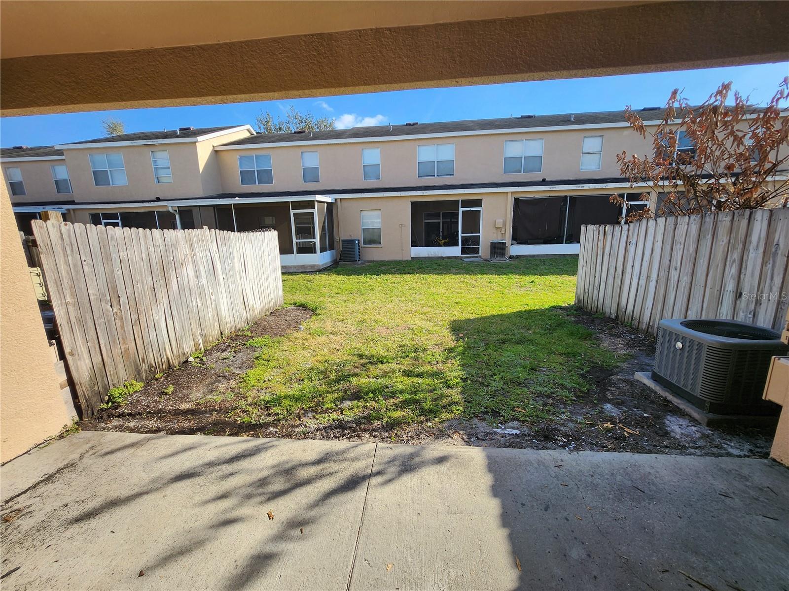 MEADOW POINTE PRCL 16 - Residential Lease