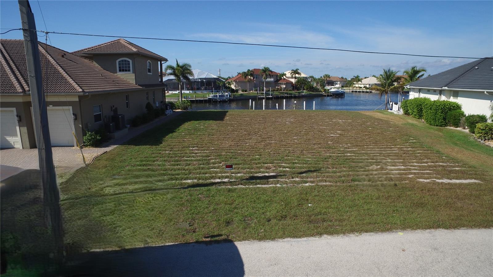 PUNTA GORDA ISLES SEC 06 - Land