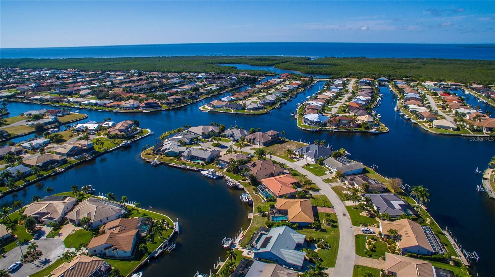 PUNTA GORDA ISLES SEC 06 - Land