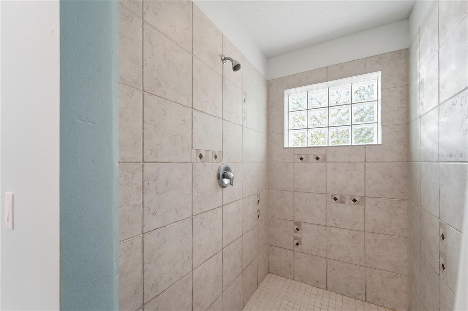 OAK GLEN ESTATES - Residential