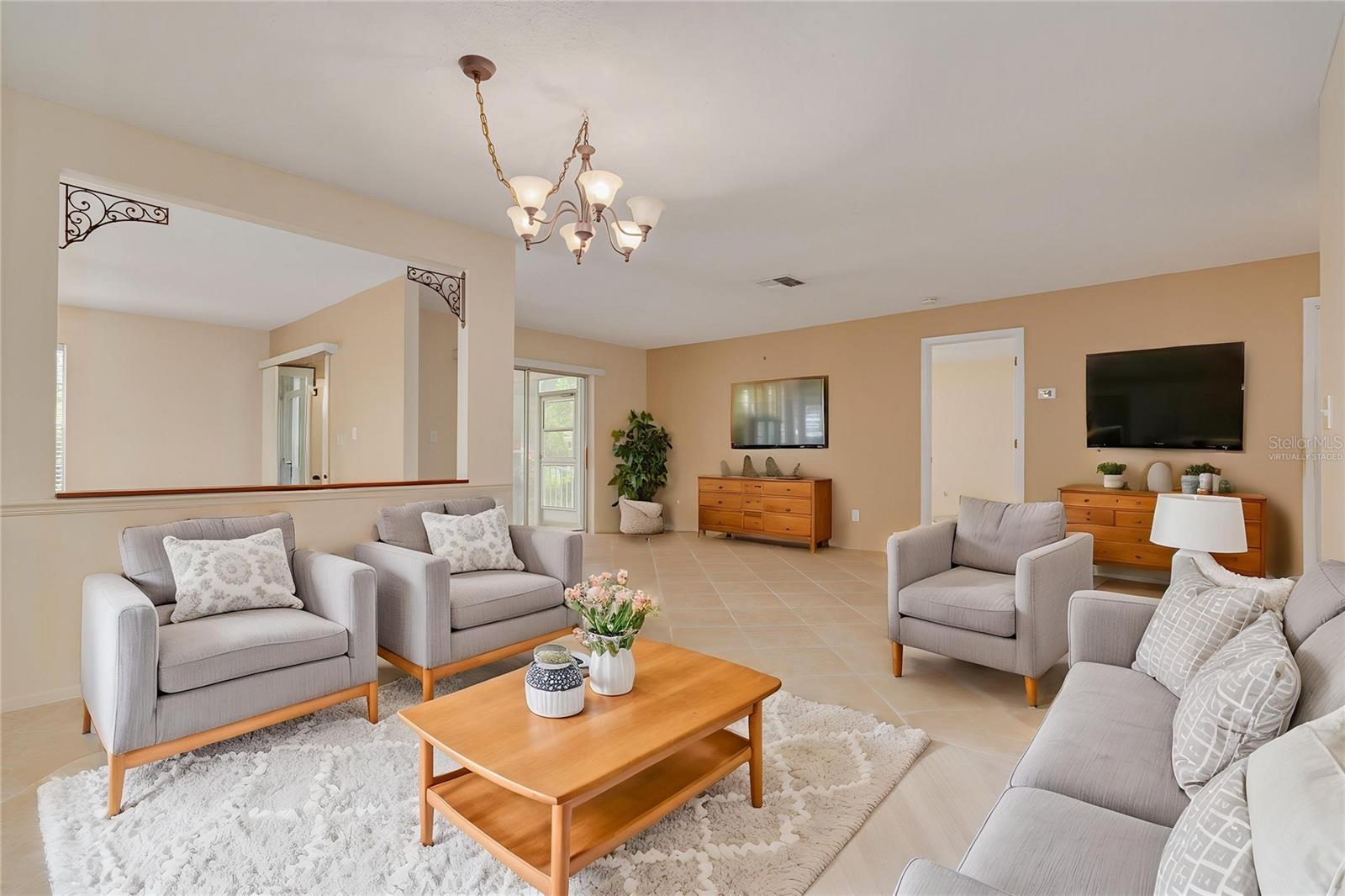 3569 OAK LAKE DRIVE