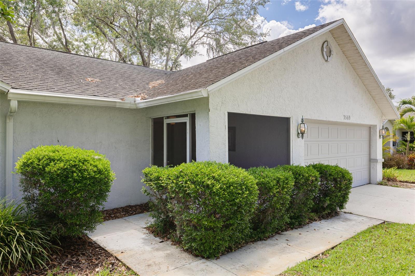 3569 OAK LAKE DRIVE