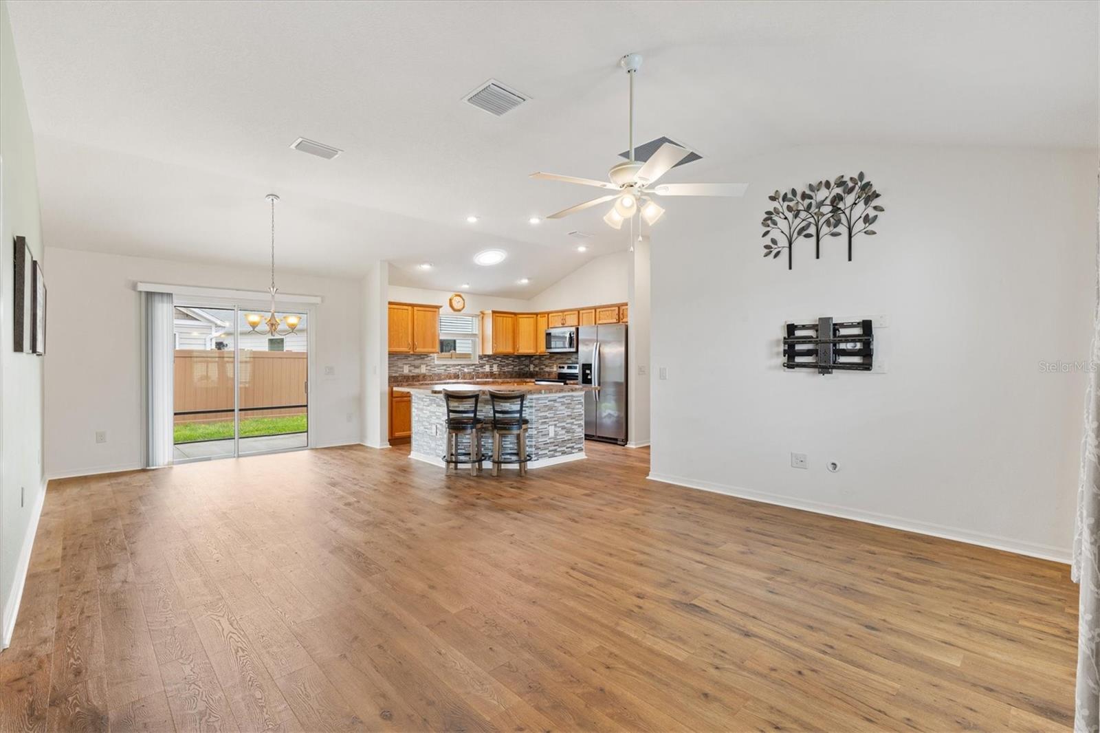 3118 SWEETGUM STREET