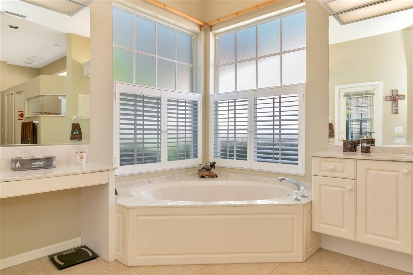 OAKLEAF - Residential