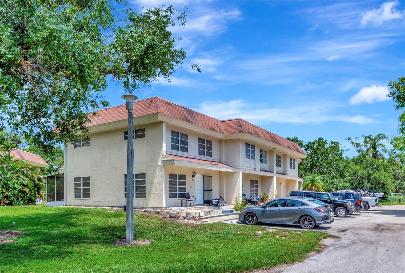 405 BARLOW AVENUE 61