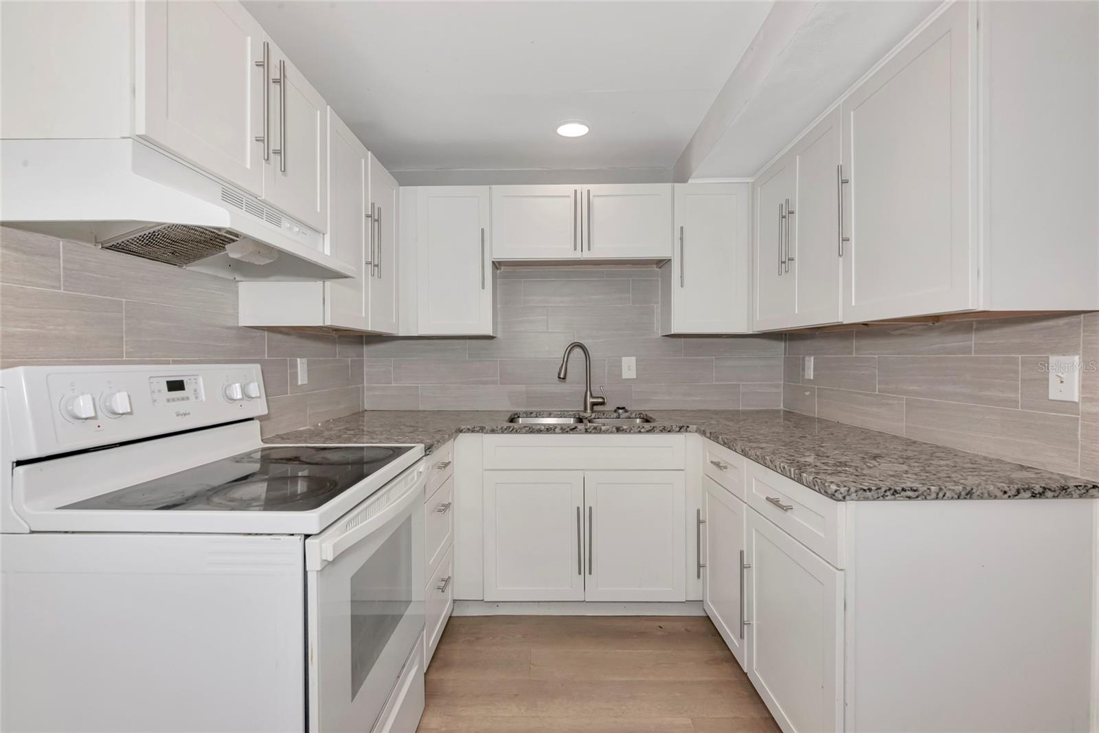 405 BARLOW AVENUE 61