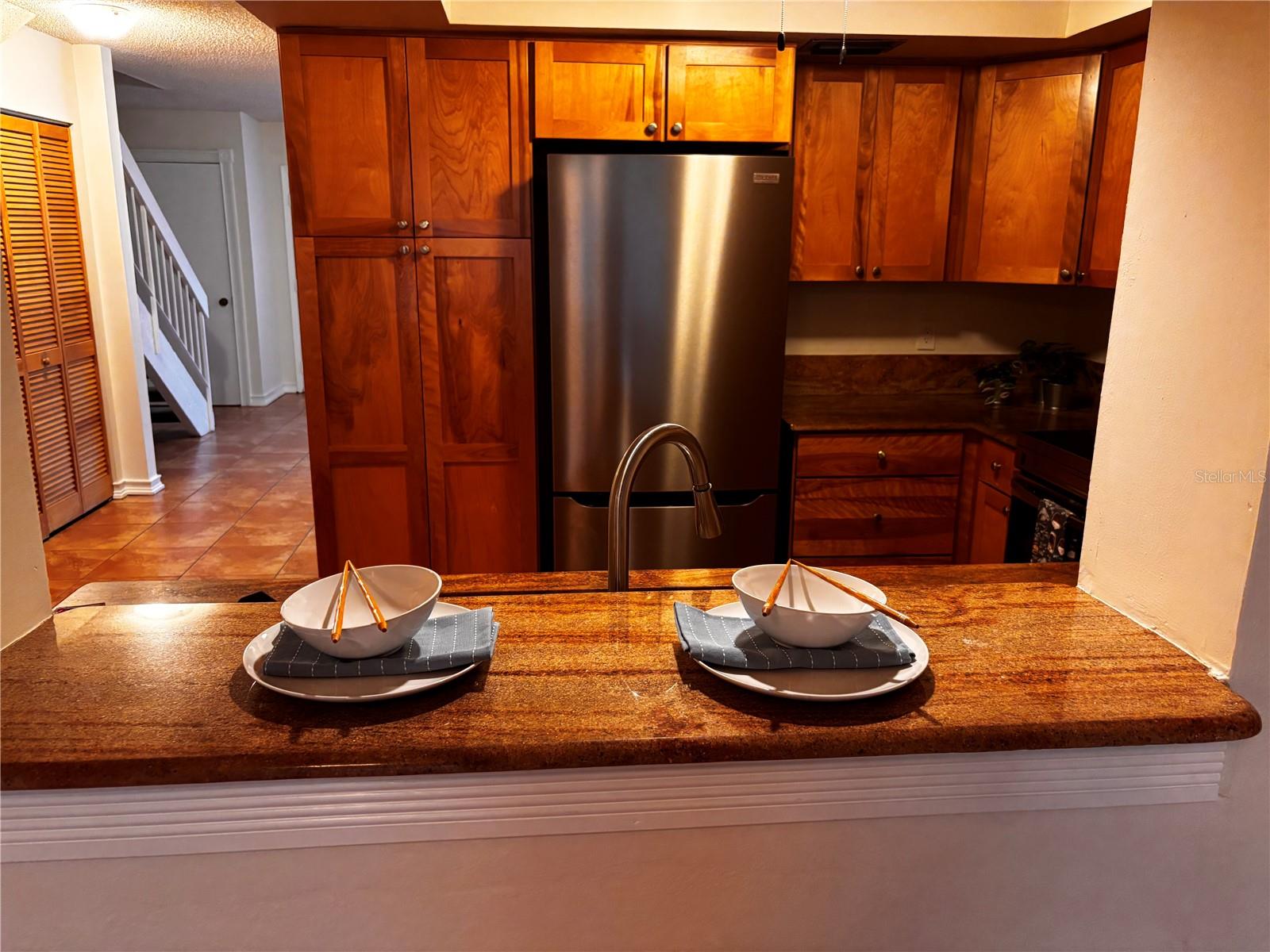 LAKE FOREST UNIT 6 B - Residential Lease