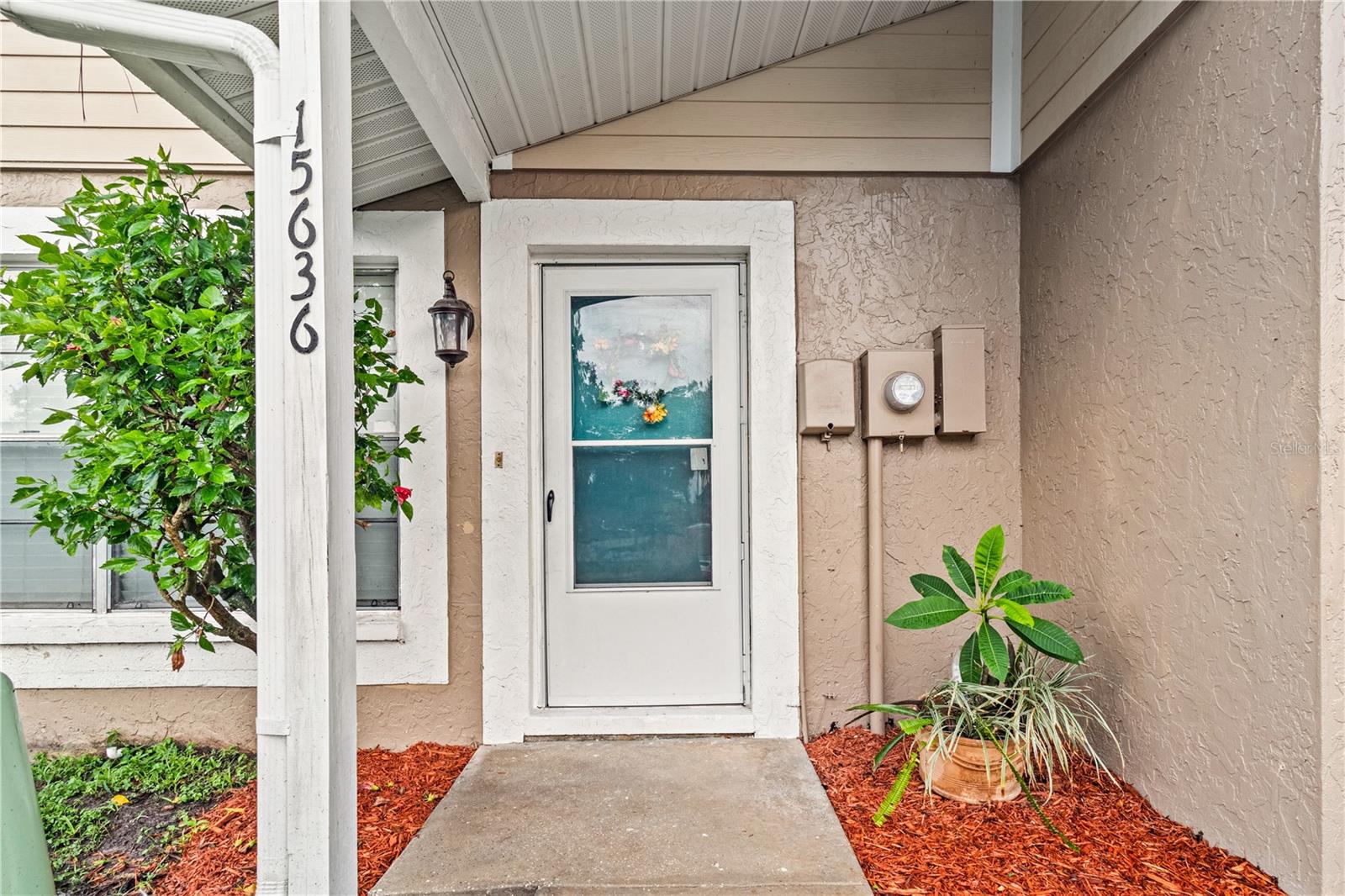 LAKE FOREST UNIT 6 B - Residential Lease