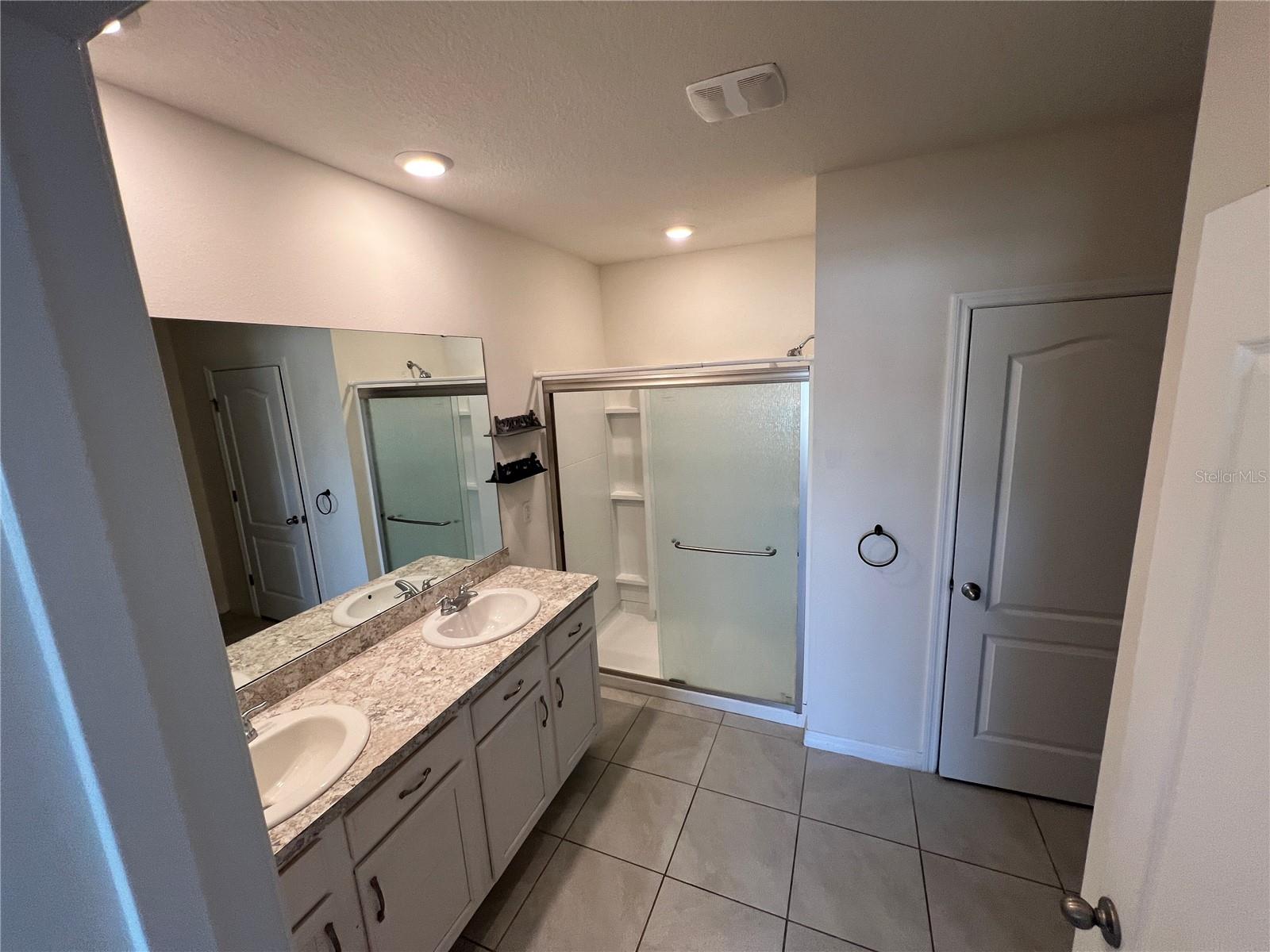 LUCERNE PARK RESERVE - Residential Lease