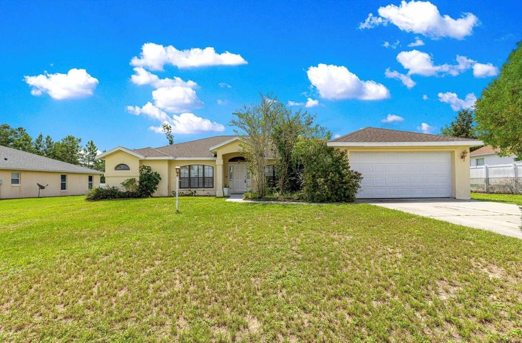 Photo of 4840 SW 107th Lane, Ocala, FL 34476 (MLS # OM714670)