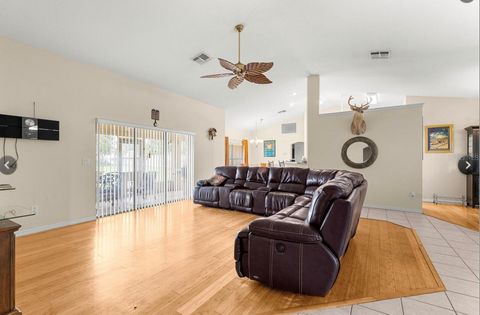 Tiny photo for 4840 SW 107th Lane, Ocala, FL 34476 (MLS # OM714670)