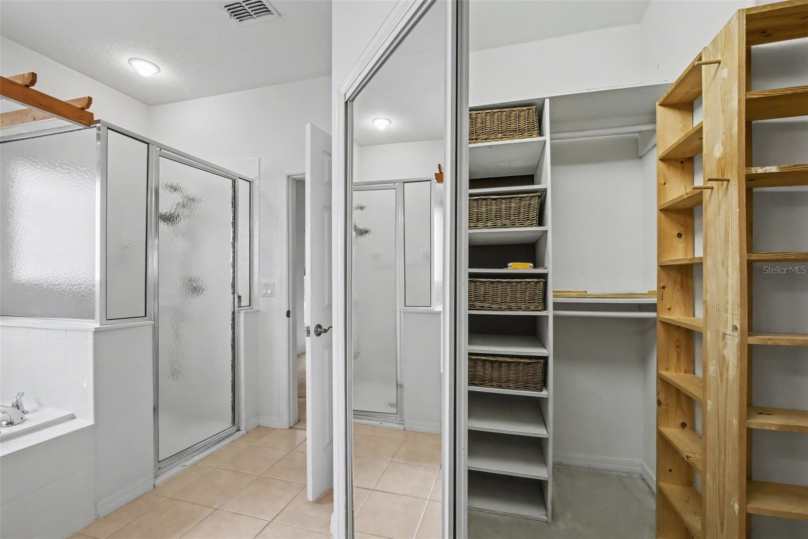 PLANTATION/LEESBURG LAUREL VLY - Residential